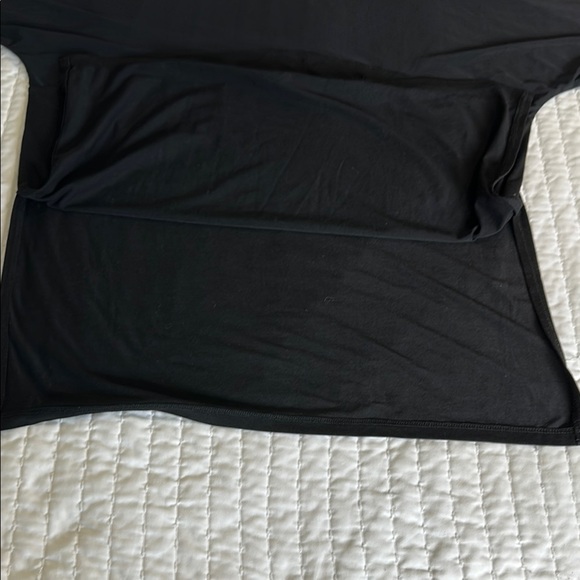 Athleta Women's Black Top Athletic Gym size M 
Oversized l - Picture 7 of 15